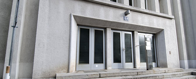 Embelgasse 1